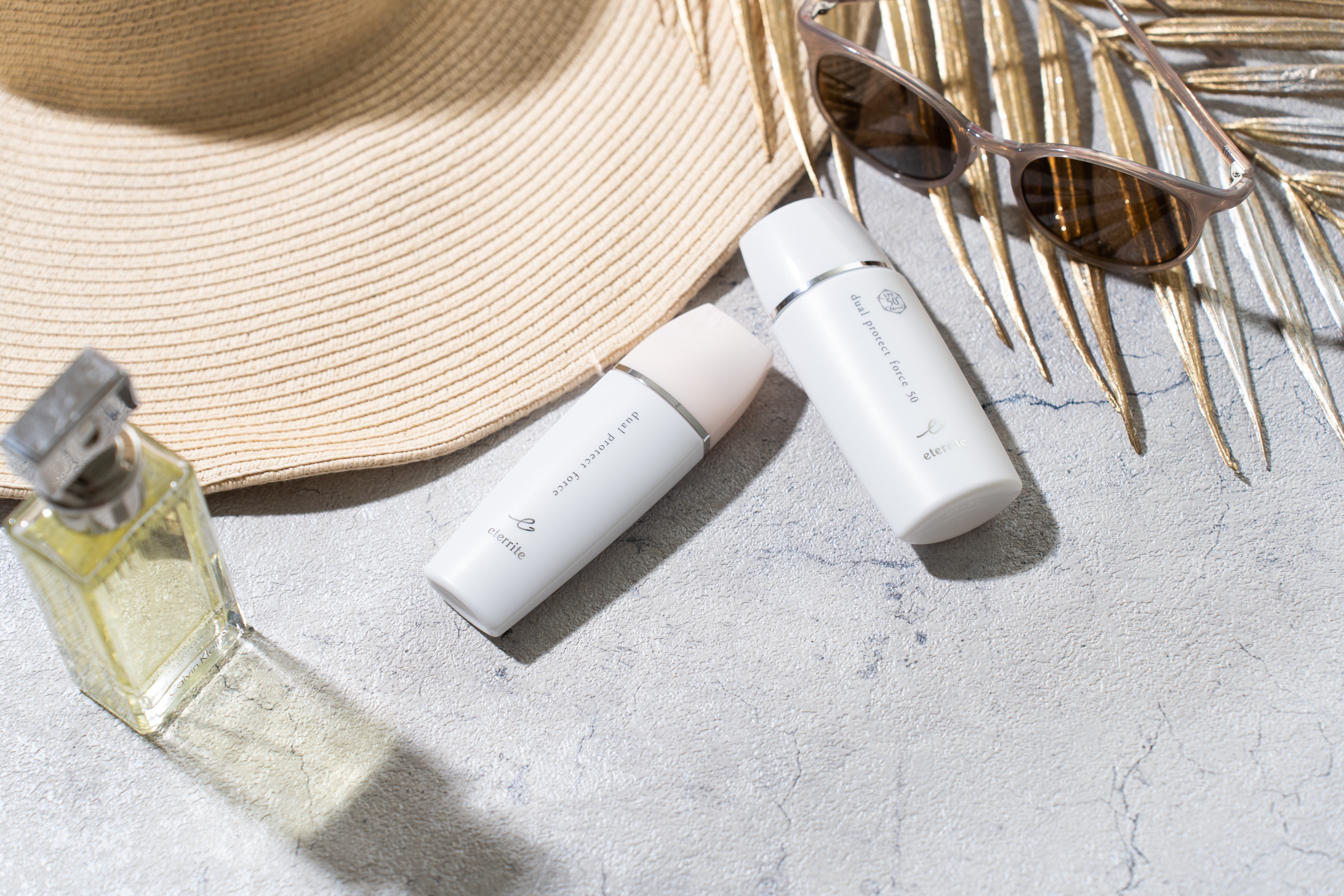 Just protecting isn’t enough.‐ Sunscreen UV Protection Features